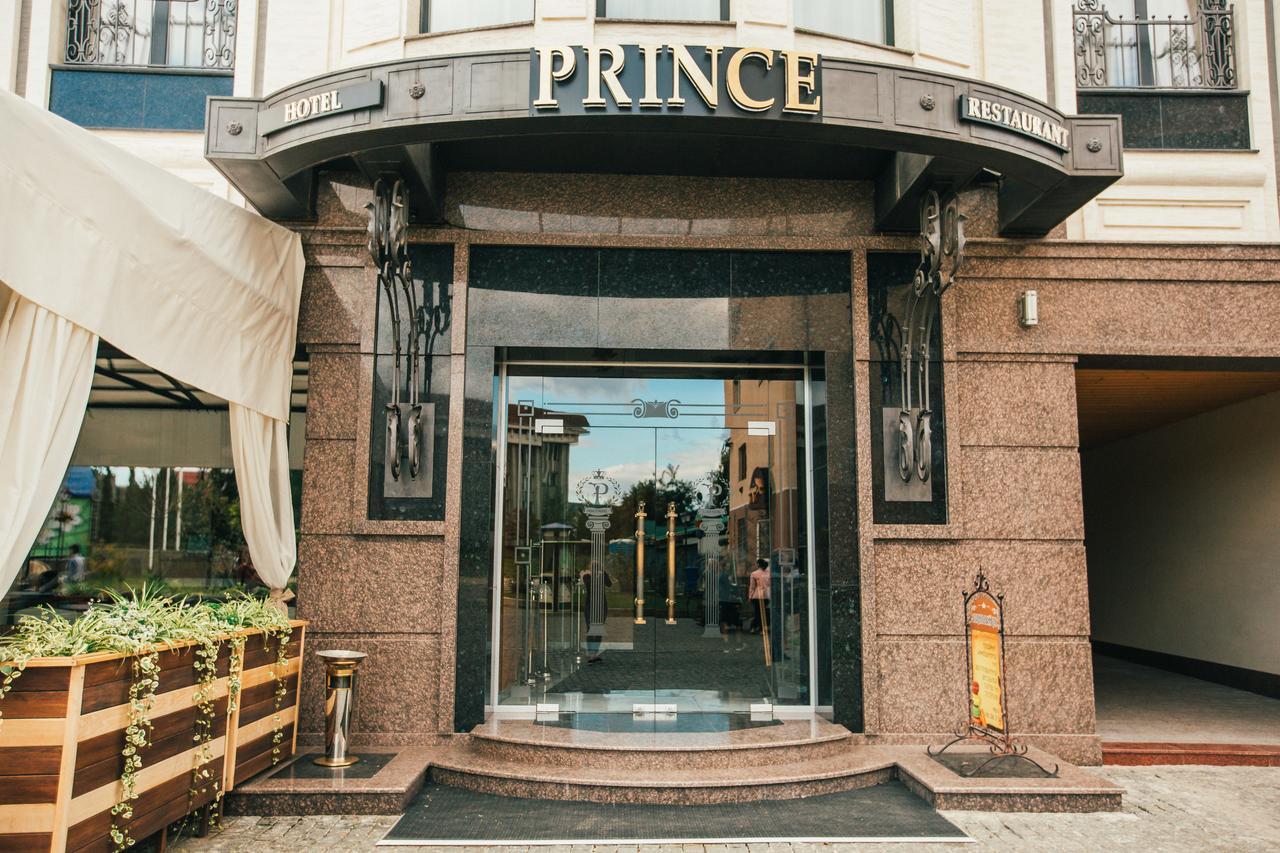 Prince Chust Exteriér fotografie