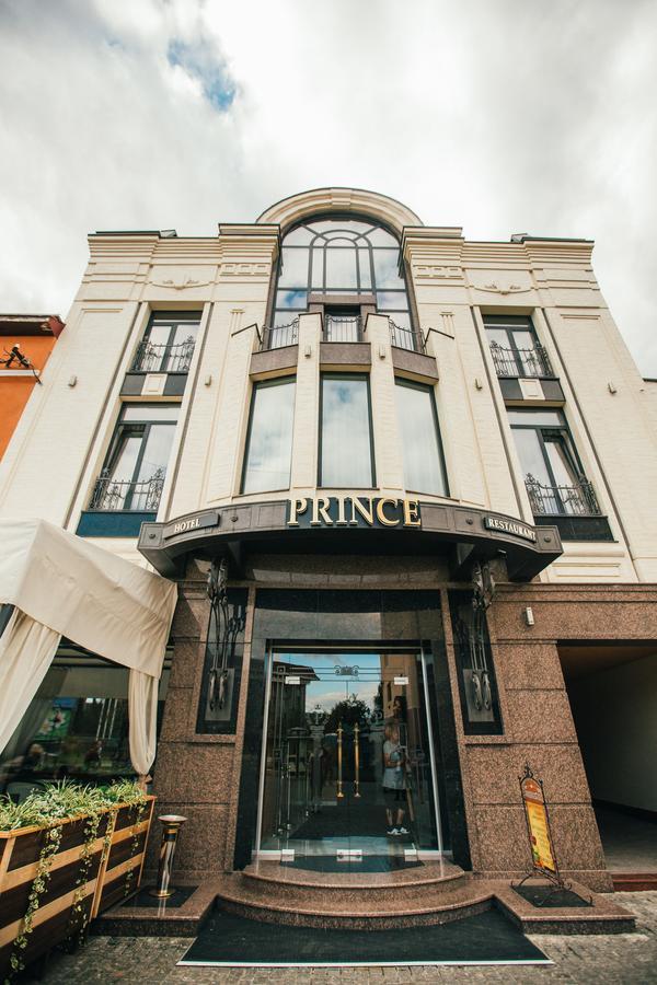 Prince Chust Exteriér fotografie